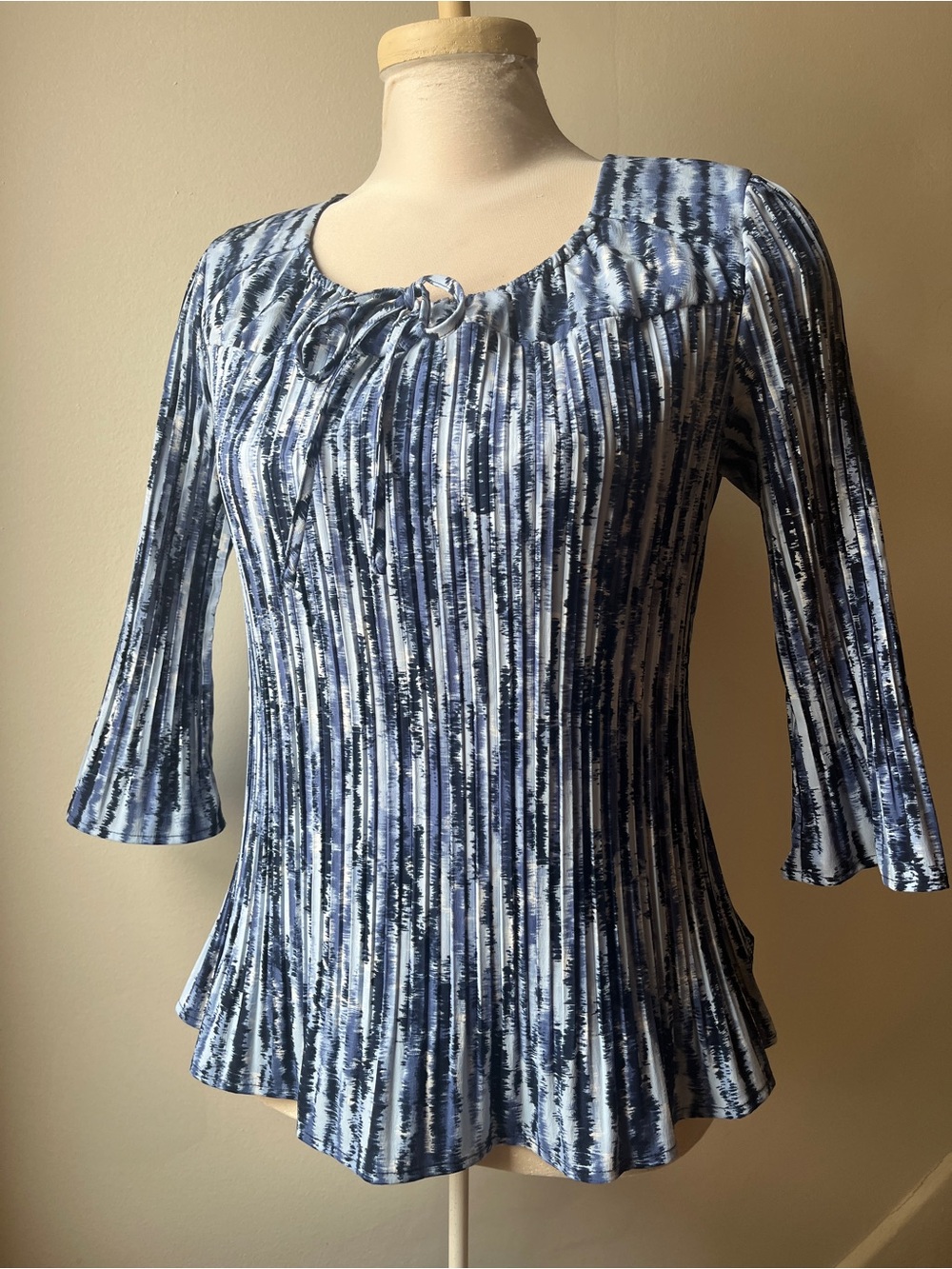 Blue Lindor Petite Pleated Scoop-Neck Women's Top